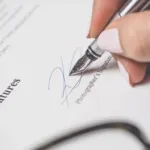 How to Read a Contract Before Signing